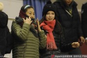 温情瞬间：郭艾伦女友与父母现场见证辽宁队关键战役