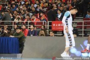 CBA最美太太陈露：从T台模特到赛场边最暖的星光