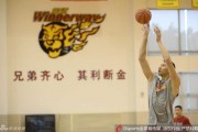 京粤大战烽烟录：CBA经典对决背后的兄弟情与冠军心