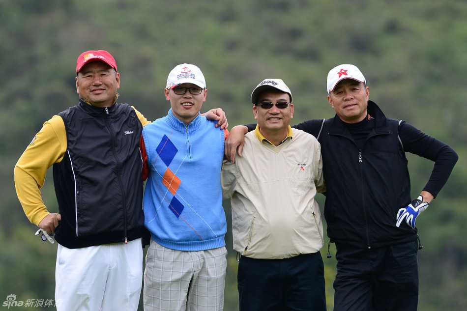 百加俱乐部2016年会全体会员与嘉宾盛大合影，记录辉煌一刻